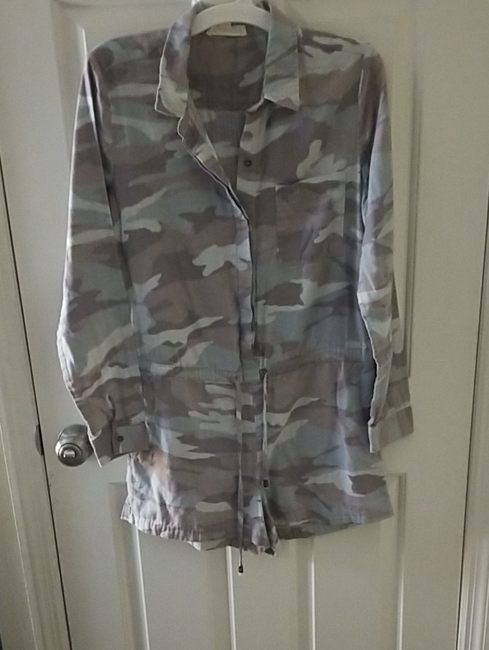 H&M Men's Camouflage Button-Down Shirt Jacket - Gray & Tan Camo
